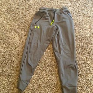 Under armour boys pants